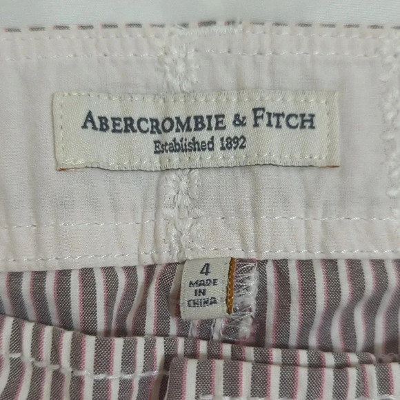 Abercrombie & Fitch Cuffed Bermuda Shorts, Color Cream/Brown/Pink, Size 4 - Picture 13 of 14